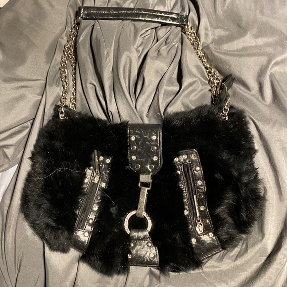 Furr purse - Picture 1 of 3